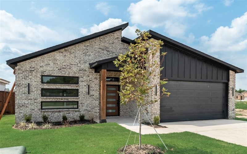 110 Hesed Street, Greenville, TX 75402, 4 Habitaciones Habitaciones , ,2 BañosBaños,Residential,En Venta,110 Hesed Street,0,21151634