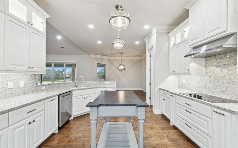 2165 Middlewood Circle, Granbury, TX 76049, 4 Habitaciones Habitaciones , ,3 BañosBaños,Residential,En Venta,2165 Middlewood Circle,0,21151666