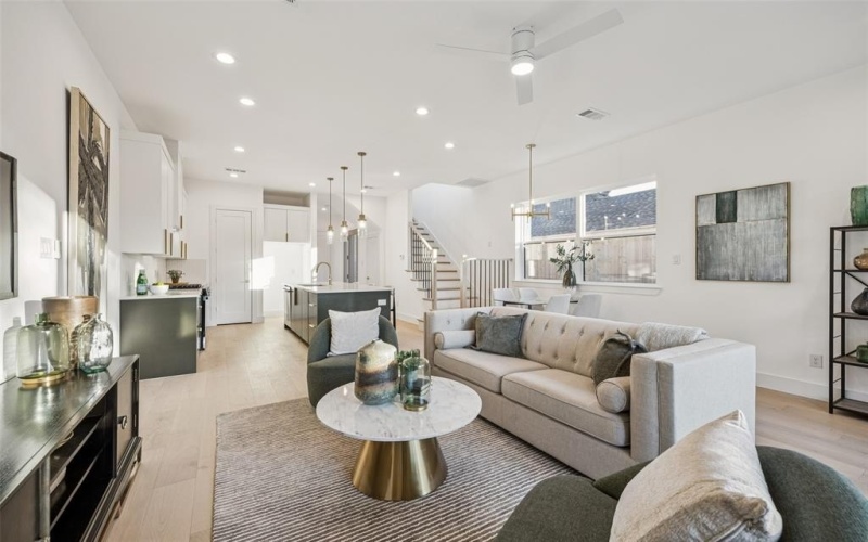 5631 East Side Avenue, Dallas, TX 75214, 3 Habitaciones Habitaciones , ,2 BañosBaños,Residential,En Venta,5631 East Side Avenue,0,21151682