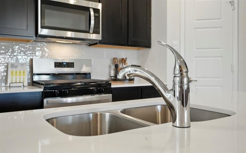 10120 Anyhow Drive, Aubrey, TX 76227, 4 Bedrooms Bedrooms, ,2 BathroomsBathrooms,Residential,For Sale,10120 Anyhow Drive,0,21151788