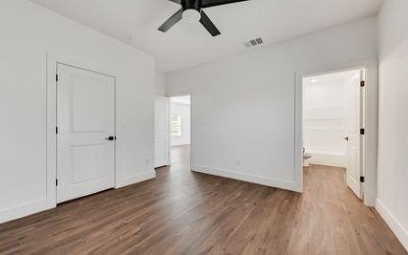 202 Pine Street, Bonham, TX 75418, 3 Bedrooms Bedrooms, ,2 BathroomsBathrooms,Residential,For Sale,202 Pine Street,0,21151863