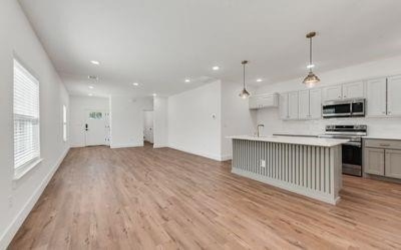 202 Pine Street, Bonham, TX 75418, 3 Bedrooms Bedrooms, ,2 BathroomsBathrooms,Residential,For Sale,202 Pine Street,0,21151863