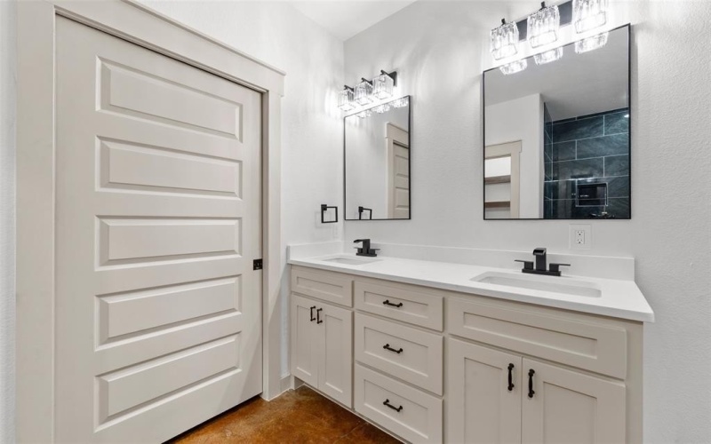 908 N 10th Street, Waco, TX 76707, 3 Bedrooms Bedrooms, ,2 BathroomsBathrooms,Residential,For Sale,908 N 10th Street,0,21151874