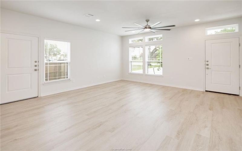 405 Nimitz Street, College Station, TX 77840, ,Residential Multi Family,For Sale,405 Nimitz Street,0,26000321