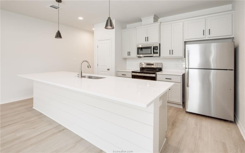 405 Nimitz Street, College Station, TX 77840, ,Residential Multi Family,For Sale,405 Nimitz Street,0,26000321