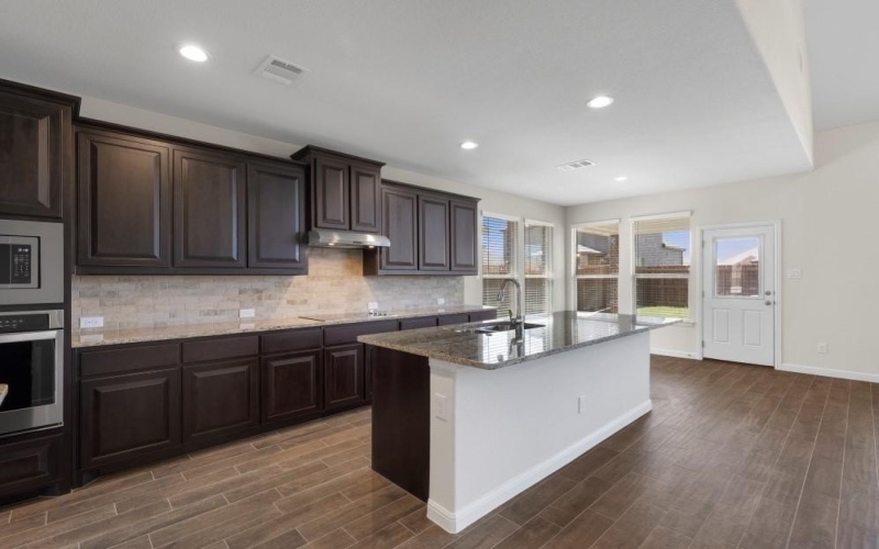 829 SUMMER GROVE Drive, Midlothian, TX 76065, 4 Bedrooms Bedrooms, ,3 BathroomsBathrooms,Residential,For Sale,829 SUMMER GROVE Drive,20241553