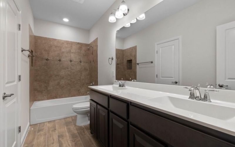 829 SUMMER GROVE Drive, Midlothian, TX 76065, 4 Bedrooms Bedrooms, ,3 BathroomsBathrooms,Residential,For Sale,829 SUMMER GROVE Drive,20241553