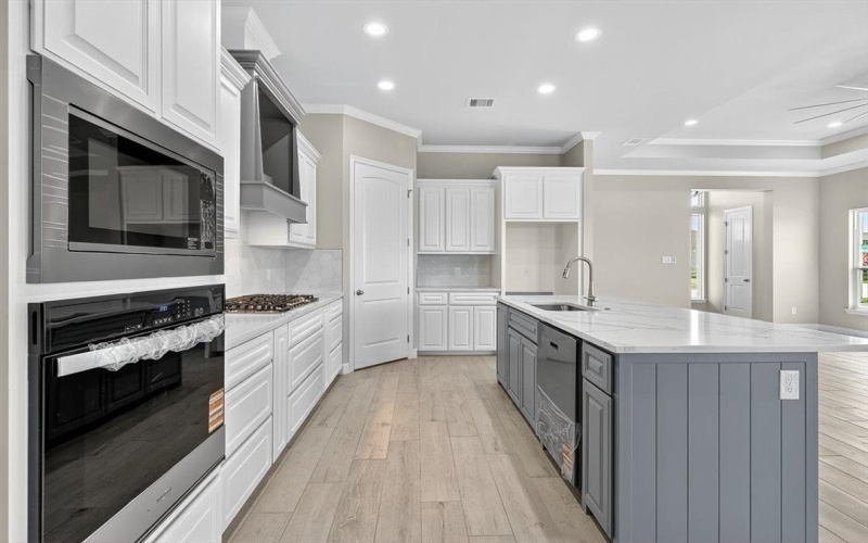 2701 Lannister, Corpus Christi, TX 78415, 4 Bedrooms Bedrooms, ,2 BathroomsBathrooms,Residential,For Sale,2701 Lannister,0,469914