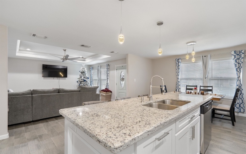 201 E Gutierrez, Del Rio, TX 78840, 3 Habitaciones Habitaciones , ,2 BañosBaños,Residential,En Venta,201 E Gutierrez,0,208036