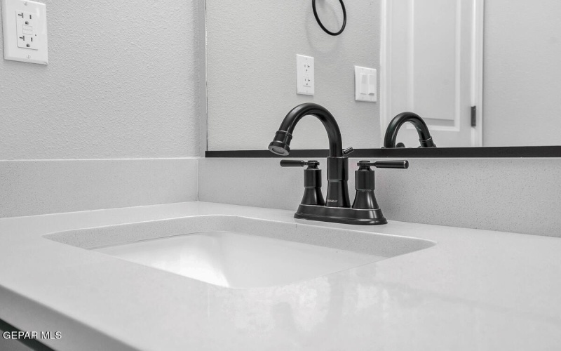 1913 Concho Court, El Paso, TX 79911, 4 Habitaciones Habitaciones , ,3 BañosBaños,Residential,En Venta,1913 Concho Court,0,936394