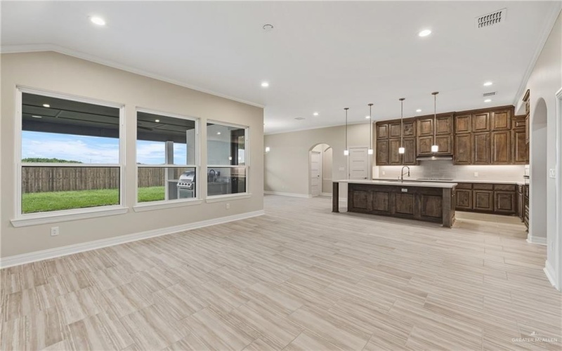 13724 Belle Court, McAllen, TX 78504, 5 Habitaciones Habitaciones , ,3 BañosBaños,Residential,En Venta,13724 Belle Court,0,491717