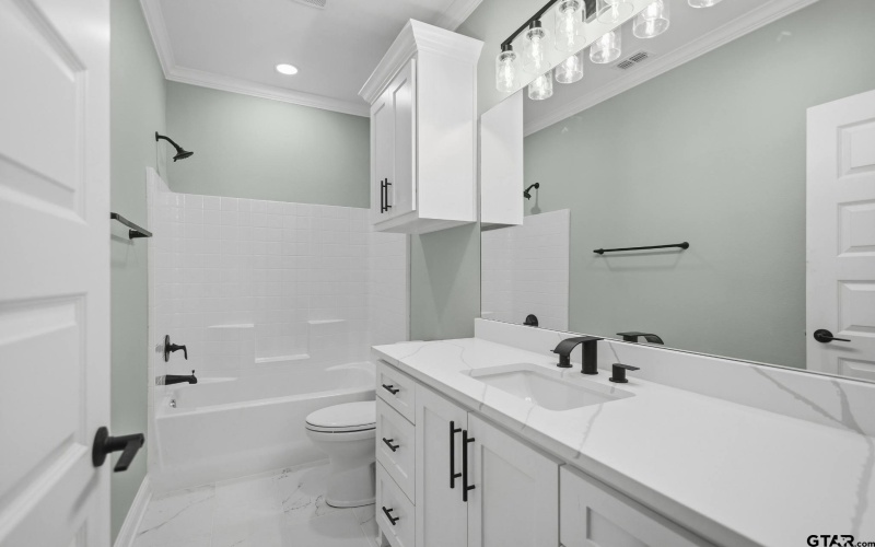 532 W 32nd ST, Tyler, TX 75702, 3 Habitaciones Habitaciones , ,2 BañosBaños,Residential,En Venta,532 W 32nd ST,0,26000602