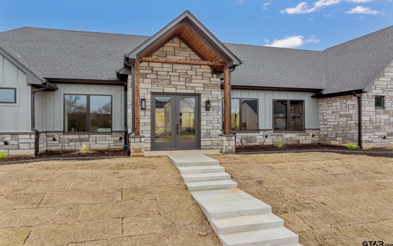 323 Mac Circle, Bullard, TX 75757, 3 Bedrooms Bedrooms, ,3 BathroomsBathrooms,Residential,For Sale,323 Mac Circle,0,26000622