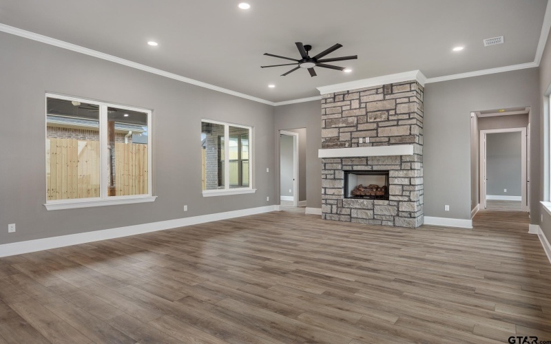 323 Mac Circle, Bullard, TX 75757, 3 Bedrooms Bedrooms, ,3 BathroomsBathrooms,Residential,For Sale,323 Mac Circle,0,26000622