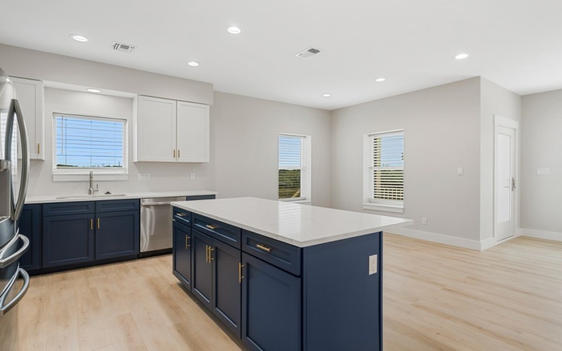 1719 S Verne, ROCKPORT, TX 78382, 4 Bedrooms Bedrooms, ,5 BathroomsBathrooms,Residential,For Sale,1719 S Verne,0,150339