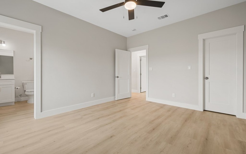 1719 S Verne, ROCKPORT, TX 78382, 4 Bedrooms Bedrooms, ,5 BathroomsBathrooms,Residential,For Sale,1719 S Verne,0,150339