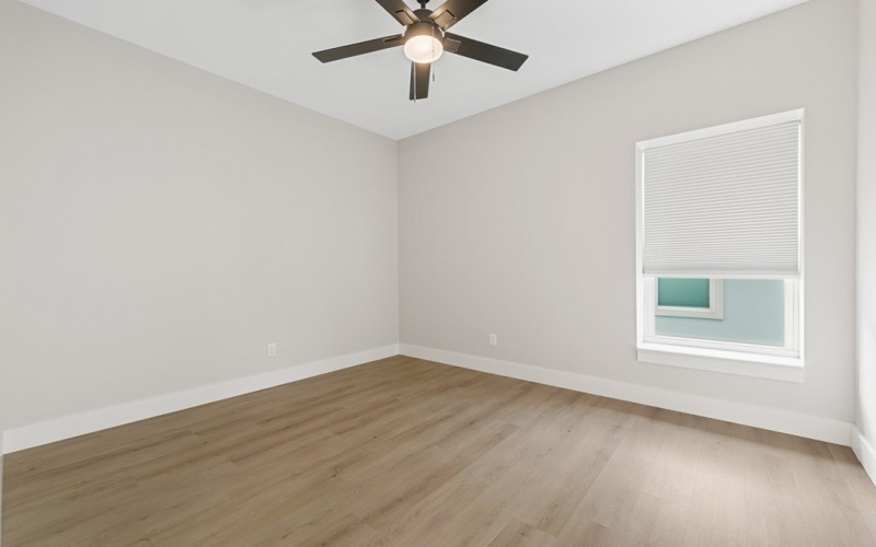 1719 S Verne, ROCKPORT, TX 78382, 4 Bedrooms Bedrooms, ,5 BathroomsBathrooms,Residential,For Sale,1719 S Verne,0,150339