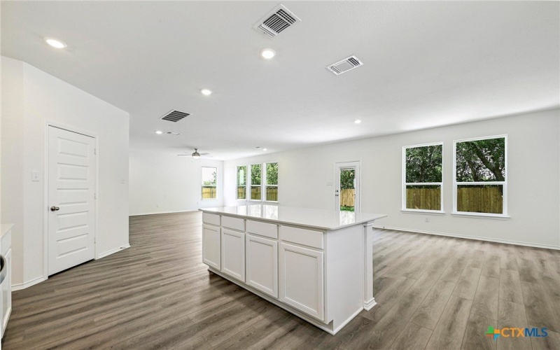 719 Ryan Street, Belton, TX 76513, 3 Habitaciones Habitaciones , ,2 BañosBaños,Residential,En Venta,719 Ryan Street,0,584484