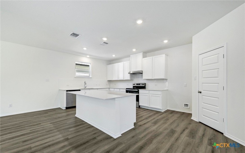 719 Ryan Street, Belton, TX 76513, 3 Habitaciones Habitaciones , ,2 BañosBaños,Residential,En Venta,719 Ryan Street,0,584484