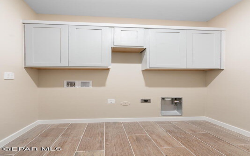 638 DAVI'S GREENWOOD COURT, El Paso, TX 79938, 4 Habitaciones Habitaciones , ,3 BañosBaños,Residential,En Venta,638 DAVI'S GREENWOOD COURT,0,921897