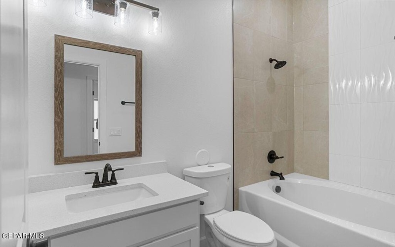 421 Deserts Drive, Socorro, TX 79927, 4 Habitaciones Habitaciones , ,2 BañosBaños,Residential,En Venta,421 Deserts Drive,0,936435