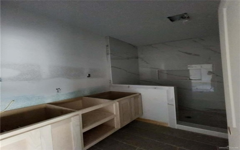 301 N 31st Street, Hidalgo, TX 78557, 3 Bedrooms Bedrooms, ,2 BathroomsBathrooms,Residential,For Sale,301 N 31st Street,0,491899