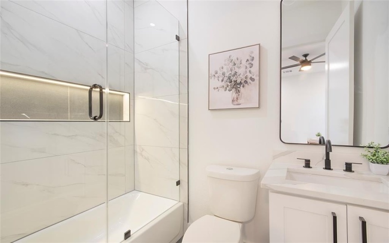 2003 Hearne Avenue, Dallas, TX 75212, 4 Bedrooms Bedrooms, ,5 BathroomsBathrooms,Residential,For Sale,2003 Hearne Avenue,0,21100738