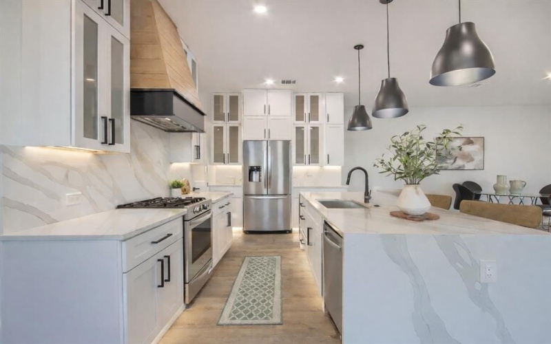 2003 Hearne Avenue, Dallas, TX 75212, 4 Bedrooms Bedrooms, ,5 BathroomsBathrooms,Residential,For Sale,2003 Hearne Avenue,0,21100738