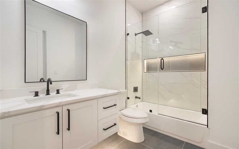 2005 Hearne Avenue, Dallas, TX 75212, 4 Bedrooms Bedrooms, ,5 BathroomsBathrooms,Residential,For Sale,2005 Hearne Avenue,0,21102774