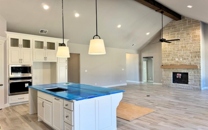 1065 Arbor Vista Drive, Azle, TX 76020, 4 Habitaciones Habitaciones , ,3 BañosBaños,Residential,En Venta,1065 Arbor Vista Drive,0,21143268