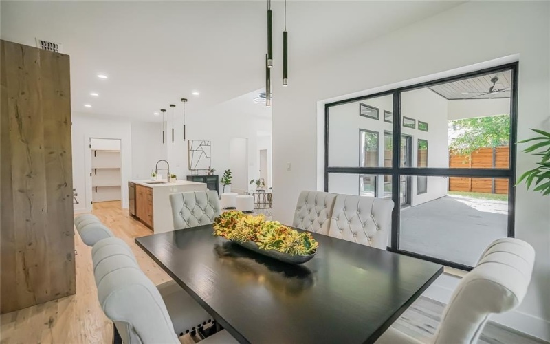 3631 Espanola Drive, Dallas, TX 75220, 4 Habitaciones Habitaciones , ,3 BañosBaños,Residential,En Venta,3631 Espanola Drive,0,21148327