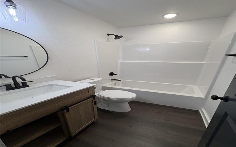 515 Giraud, Mineola, TX 75773, 3 Bedrooms Bedrooms, ,2 BathroomsBathrooms,Residential,For Sale,515 Giraud,0,21151426