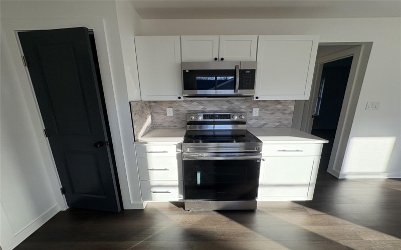 515 Giraud, Mineola, TX 75773, 3 Bedrooms Bedrooms, ,2 BathroomsBathrooms,Residential,For Sale,515 Giraud,0,21151426