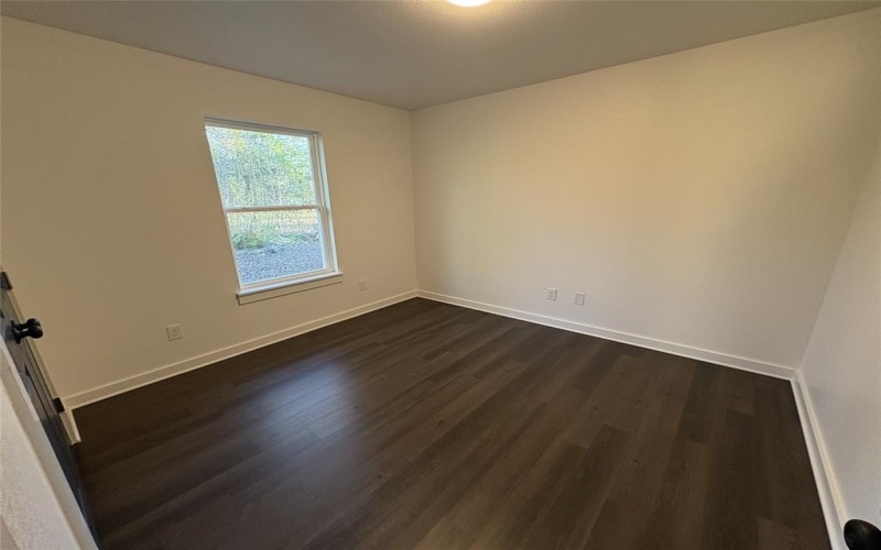 515 Giraud, Mineola, TX 75773, 3 Bedrooms Bedrooms, ,2 BathroomsBathrooms,Residential,For Sale,515 Giraud,0,21151426