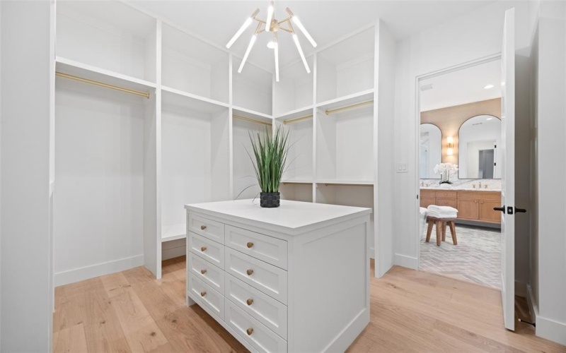 8730 Rexford Drive, Dallas, TX 75209, 5 Habitaciones Habitaciones , ,6 BañosBaños,Residential,En Venta,8730 Rexford Drive,0,21152307