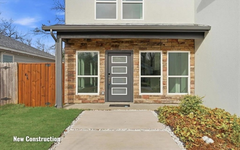 2417 Felton Court, Dallas, TX 75215, 4 Habitaciones Habitaciones , ,3 BañosBaños,Residential,En Venta,2417 Felton Court,0,21152314