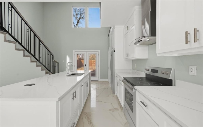 2417 Felton Court, Dallas, TX 75215, 4 Habitaciones Habitaciones , ,3 BañosBaños,Residential,En Venta,2417 Felton Court,0,21152314