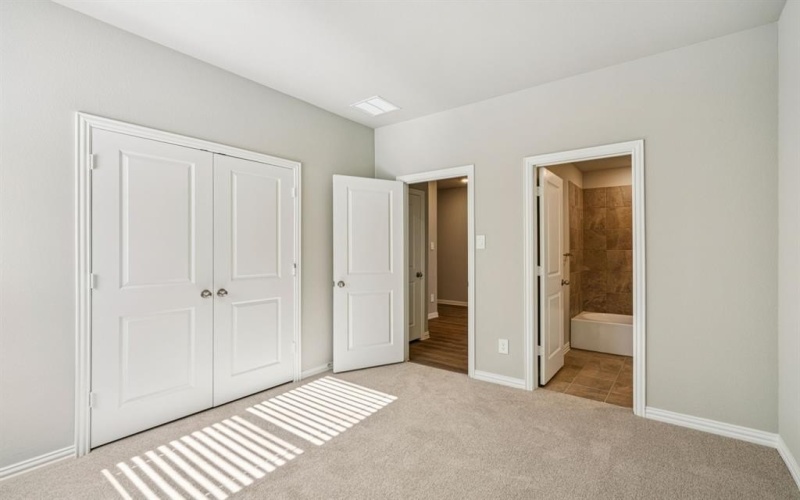 1372 Los Olmos Lane, Crandall, TX 75114, 4 Bedrooms Bedrooms, ,3 BathroomsBathrooms,Residential,For Sale,1372 Los Olmos Lane,0,21152348