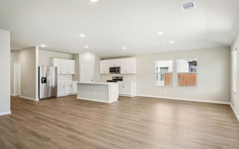 1372 Los Olmos Lane, Crandall, TX 75114, 4 Bedrooms Bedrooms, ,3 BathroomsBathrooms,Residential,For Sale,1372 Los Olmos Lane,0,21152348