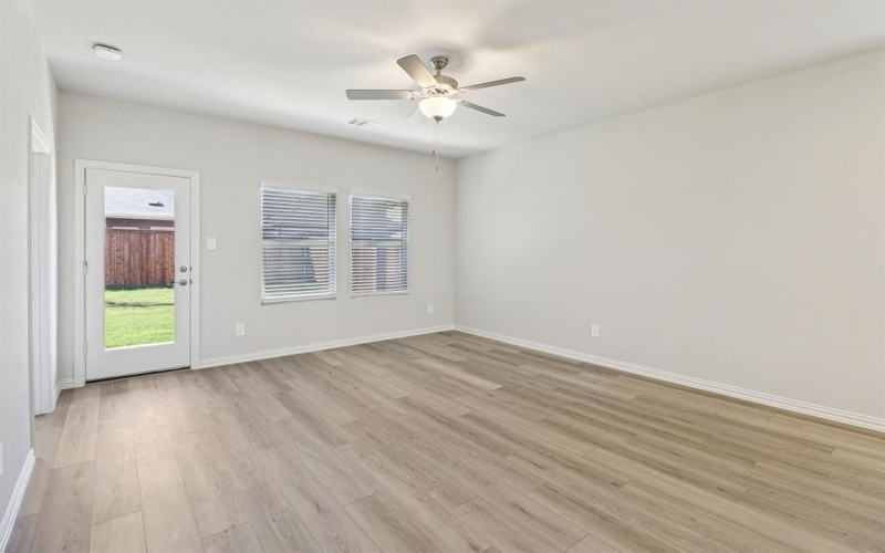 804 Leavenworth Drive, Princeton, TX 75071, 3 Habitaciones Habitaciones , ,2 BañosBaños,Residential,En Venta,804 Leavenworth Drive,0,21152360