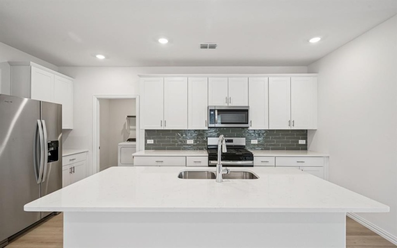 806 Leavenworth Drive, Princeton, TX 75071, 4 Bedrooms Bedrooms, ,2 BathroomsBathrooms,Residential,For Sale,806 Leavenworth Drive,0,21152370