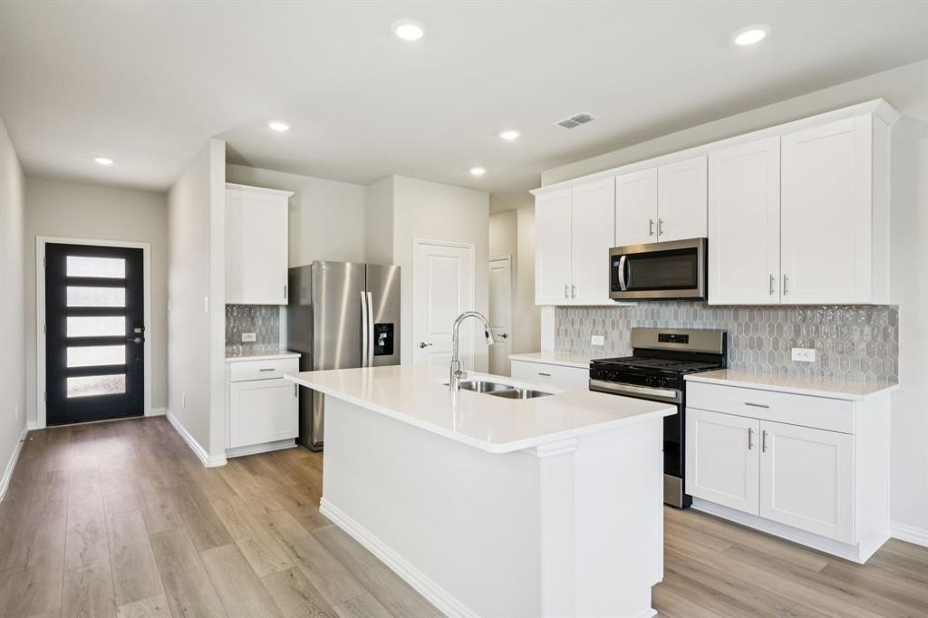 808 Leavenworth Drive, Princeton, TX 75071, 4 Habitaciones Habitaciones , ,2 BañosBaños,Residential,En Venta,808 Leavenworth Drive,0,21152373