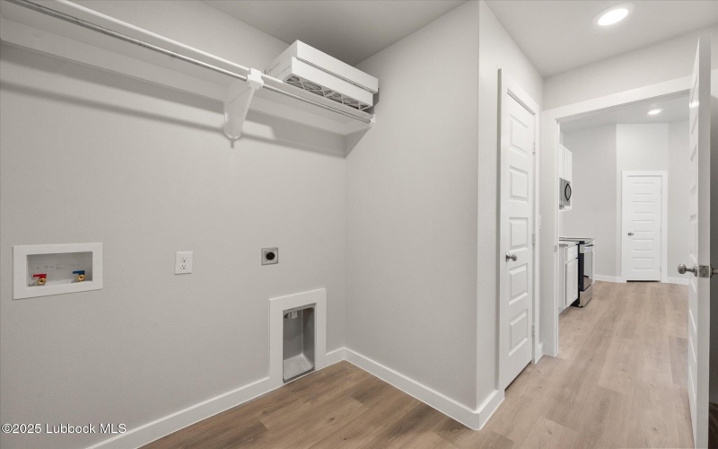 2307 134th Street, Lubbock, TX 79423, 4 Habitaciones Habitaciones , ,2 BañosBaños,Residential,En Venta,2307 134th Street,202554166