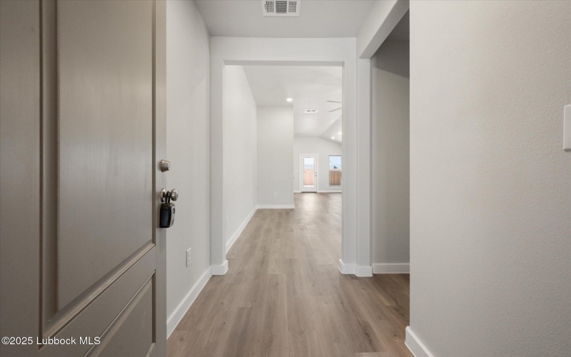 2307 134th Street, Lubbock, TX 79423, 4 Habitaciones Habitaciones , ,2 BañosBaños,Residential,En Venta,2307 134th Street,202554166