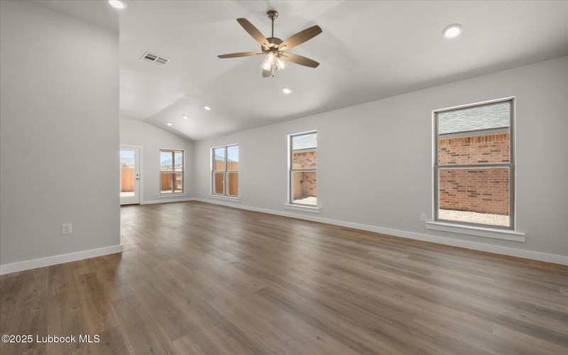 2307 134th Street, Lubbock, TX 79423, 4 Habitaciones Habitaciones , ,2 BañosBaños,Residential,En Venta,2307 134th Street,202554166