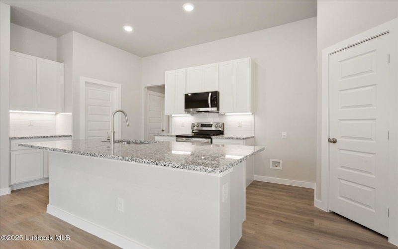 2307 134th Street, Lubbock, TX 79423, 4 Habitaciones Habitaciones , ,2 BañosBaños,Residential,En Venta,2307 134th Street,202554166