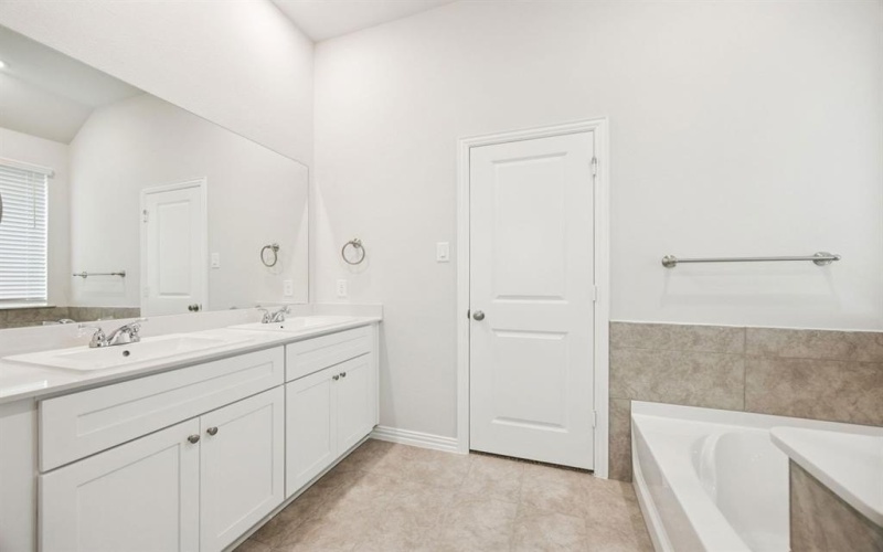 3701 Talisker Boulevard, Sherman, TX 75090, 4 Bedrooms Bedrooms, ,2 BathroomsBathrooms,Residential,For Sale,3701 Talisker Boulevard,0,21152485