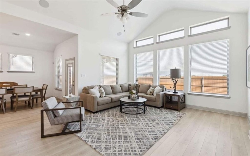 3802 Belleview Place, Crandall, TX 75114, 3 Habitaciones Habitaciones , ,2 BañosBaños,Residential,En Venta,3802 Belleview Place,0,21152528