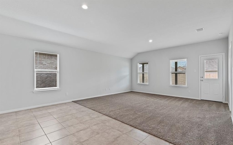 1436 DILLARD CREEK Drive, Fort Worth, TX 76247, 4 Habitaciones Habitaciones , ,2 BañosBaños,Residential,En Venta,1436 DILLARD CREEK Drive,20253609