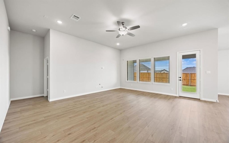 1507 Red Clover Avenue, Van Alstyne, TX 75495, 4 Habitaciones Habitaciones , ,3 BañosBaños,Residential,En Venta,1507 Red Clover Avenue,0,21152670